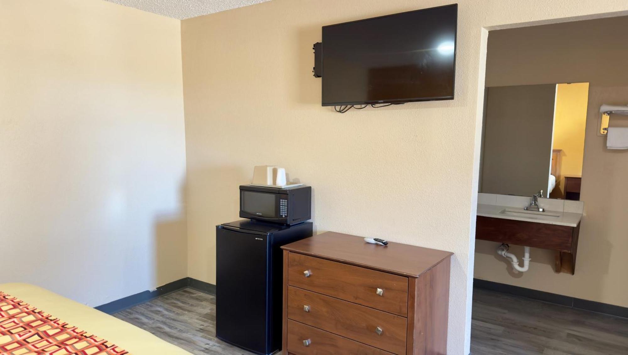 Regency Inn Hondo Ngoại thất bức ảnh